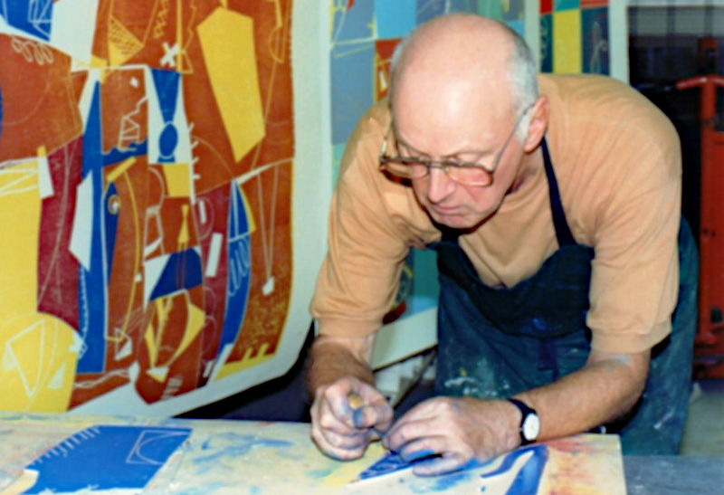 L'artiste allemand Jan Voss à l'atelier Pousse Caillou. Peintre, acquarelliste, graveur et céramiste, Jan Voss a créé de nombreuses Lithos à Pousse Caillou